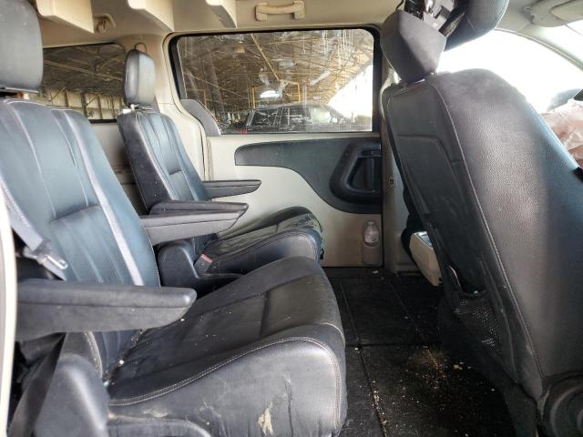 Photo 11 from auction – 2014 CHRYSLER TOWN & COU with VIN 2C4RC1BG3ER211074