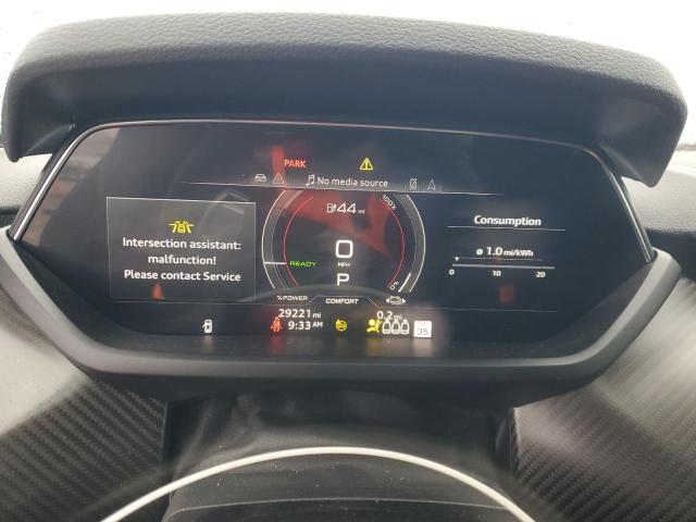 Photo 9 from auction – 2022 AUDI E-TRON GT with VIN WAUCJBFW0N7001582