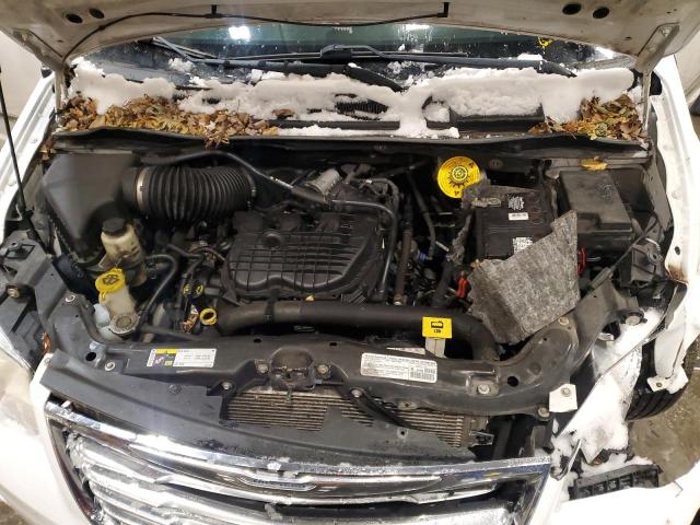 Photo 12 from auction – 2014 CHRYSLER TOWN & COU with VIN 2C4RC1BG6ER112393