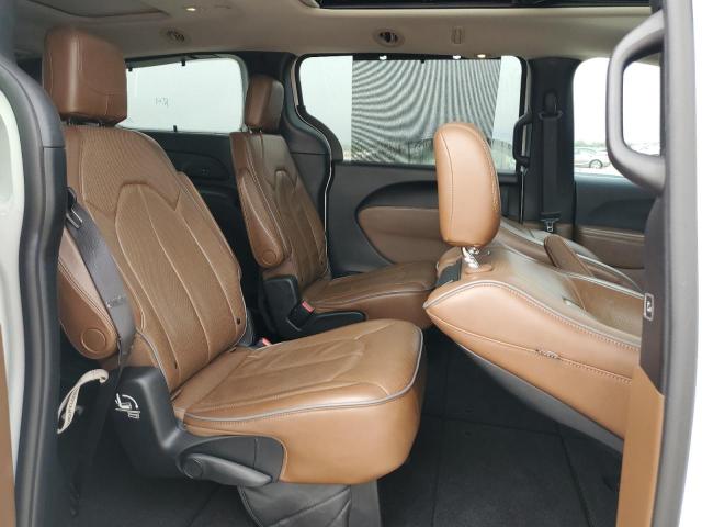 Photo 11 from auction – 2017 CHRYSLER PACIFICA L with VIN 2C4RC1GG3HR647579