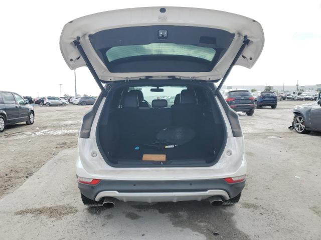 Photo 6 from auction – 2018 LINCOLN MKC RESERV with VIN 5LMCJ3C95JUL28961