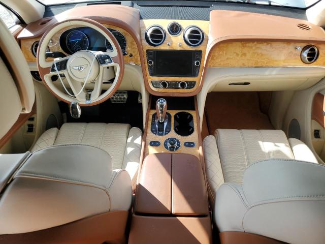 Photo 8 from auction – 2017 BENTLEY BENTAYGA with VIN SJAAC2ZV1HC014457