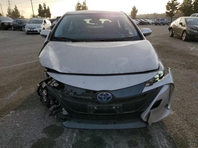 Photo 5 from auction – 2017 TOYOTA PRIUS PRIM with VIN JTDKARFP0H3060644