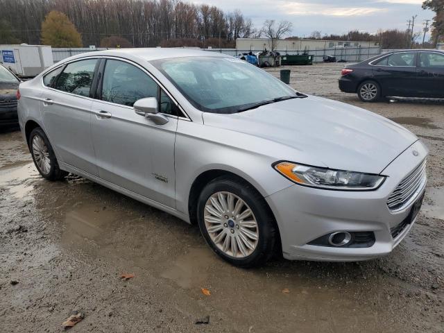 Photo 4 from auction – 2016 FORD FUSION SE with VIN 3FA6P0PU8GR294827