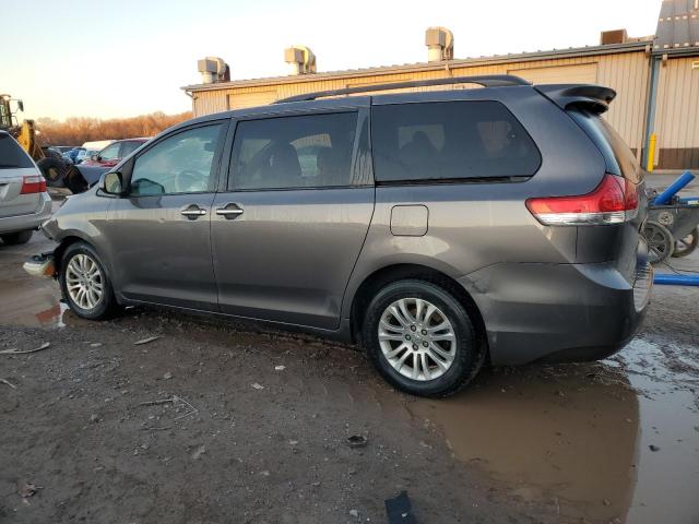 Photo 2 from auction – 2011 TOYOTA SIENNA XLE with VIN 5TDYK3DC2BS088035