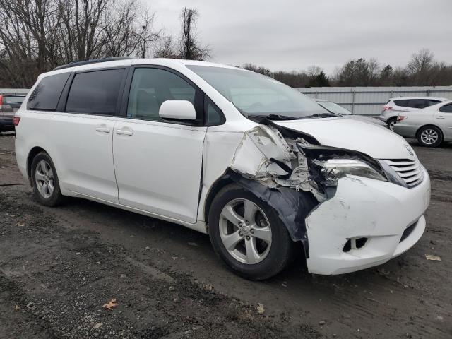 Photo 4 from auction – 2015 TOYOTA SIENNA LE with VIN 5TDKK3DC2FS538861