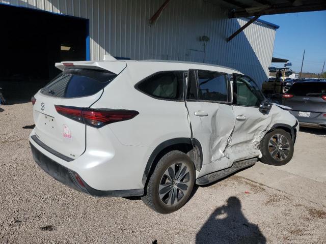 Photo 3 from auction – 2022 TOYOTA HIGHLANDER with VIN 5TDGZRAH8NS546532