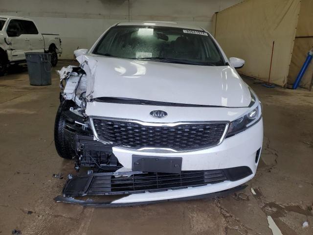 Photo 5 from auction – 2017 KIA FORTE LX with VIN 3KPFL4A77HE148377