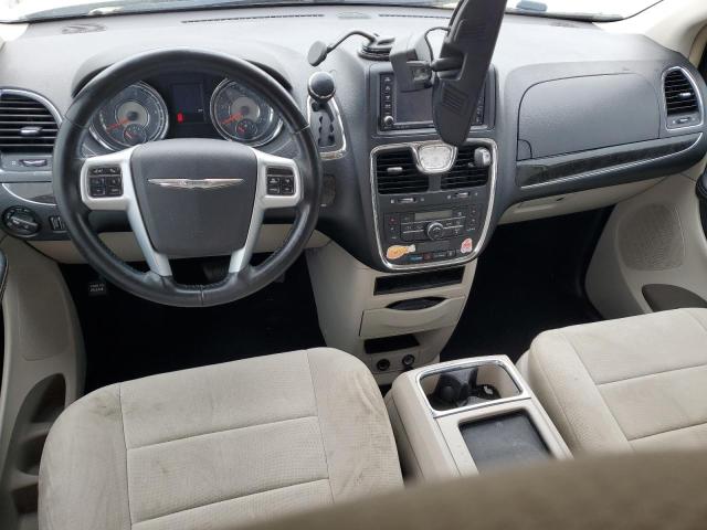 Photo 8 from auction – 2012 CHRYSLER TOWN & COU with VIN 2C4RC1BGXCR118811