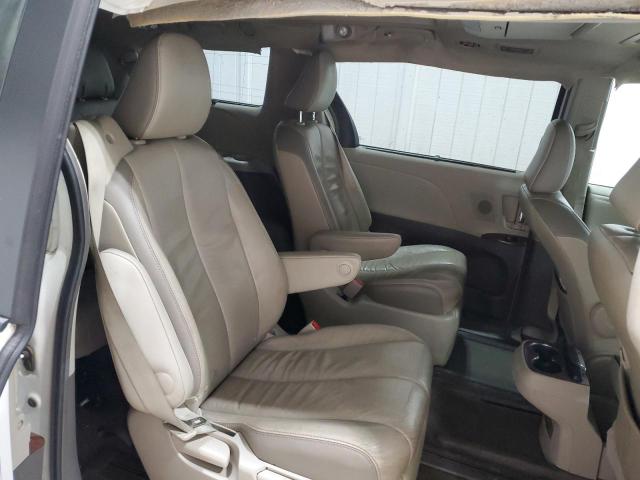 Photo 11 from auction – 2012 TOYOTA SIENNA XLE with VIN 5TDDK3DC3CS043587