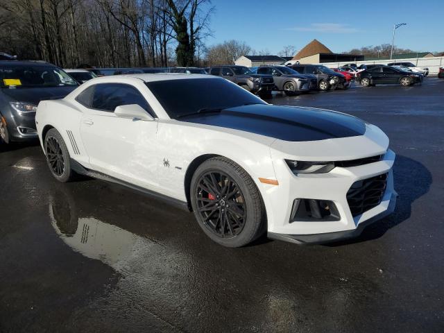 Photo 4 from auction – 2015 CHEVROLET CAMARO LS with VIN 2G1FB1E37F9307217