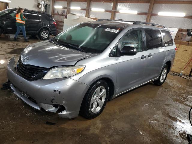 TOYOTA SIENNA BAS 2011 with VIN 5TDKA3DC3BS003454 - Photo from auction