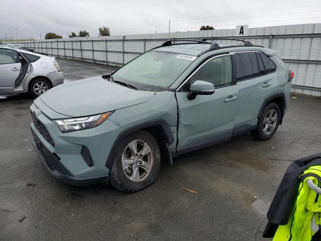TOYOTA RAV4 XLE 2023 с VIN JTMP1RFV5PD097654 - Фото с аукциона