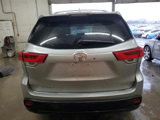 Photo 6 from auction – 2018 TOYOTA HIGHLANDER with VIN 5TDKZRFHXJS542592