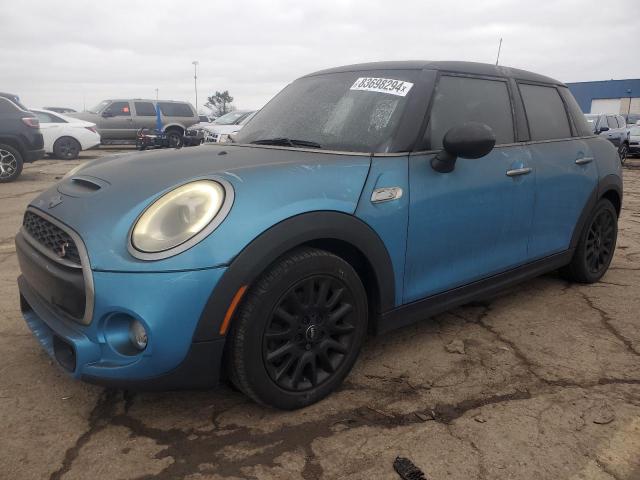 MINI COOPER 2018 with VIN WMWXU3C52J2F50138 - Photo from auction
