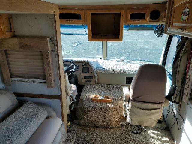 Photo 5 from auction – 1998 CHEVROLET P30 with VIN 1GBLP37J8W3304455
