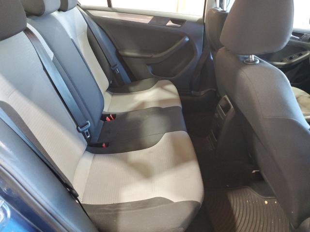 Photo 10 from auction – 2017 VOLKSWAGEN JETTA S with VIN 3VW2B7AJ0HM256244