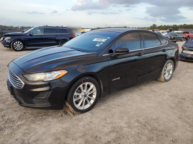 FORD FUSION SE 2019 with VIN 3FA6P0LU6KR235077 - Photo from auction