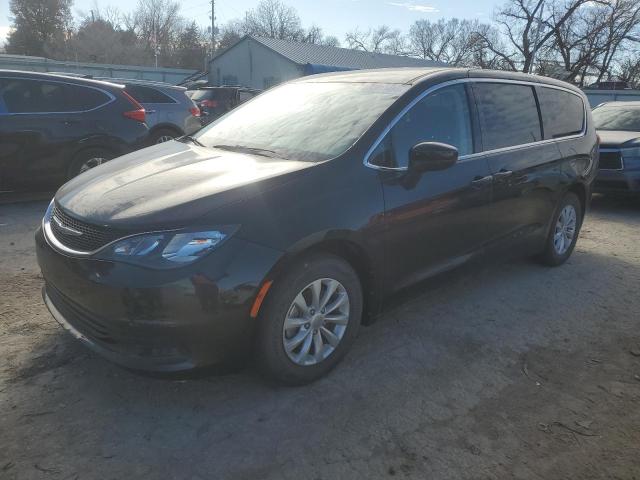 CHRYSLER PACIFICA T 2017 with VIN 2C4RC1DG5HR668518 - Photo from auction