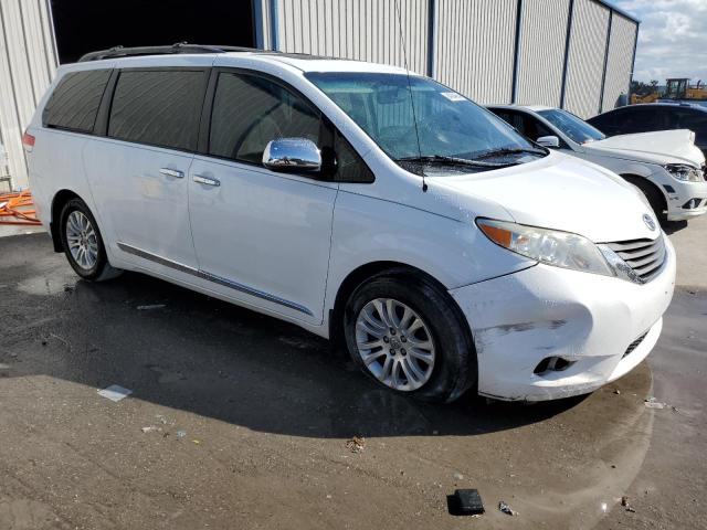 Photo 4 from auction – 2012 TOYOTA SIENNA XLE with VIN 5TDYK3DCXCS260622