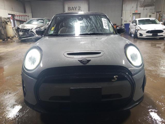 Photo 5 from auction – 2022 MINI COOPER SE with VIN WMW13DJ05N2R52504