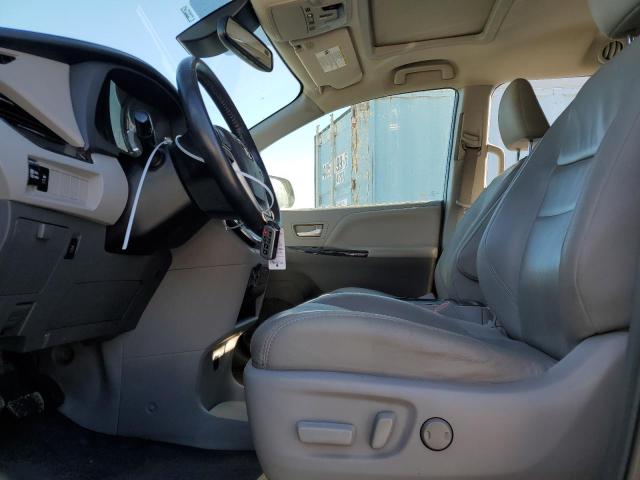 Photo 7 from auction – 2018 TOYOTA SIENNA XLE with VIN 5TDYZ3DC7JS935609