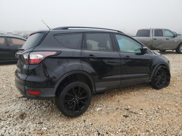 Photo 3 from auction – 2017 FORD ESCAPE SE with VIN 1FMCU0GD0HUD52134