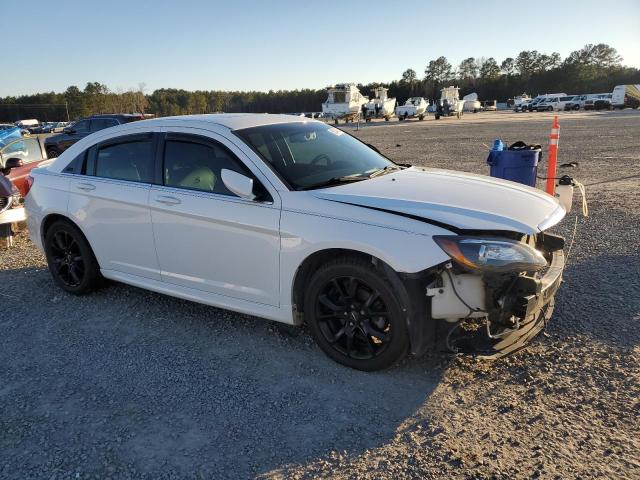 Photo 4 from auction – 2014 CHRYSLER 200 LIMITE with VIN 1C3CCBCG4EN191820