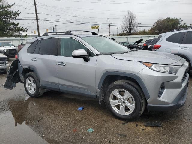 Photo 4 from auction – 2019 TOYOTA RAV4 XLE with VIN 2T3P1RFV9KW012018