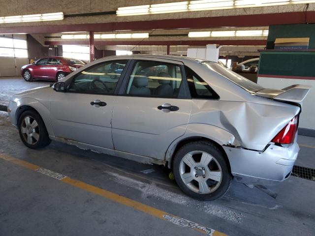 Photo 2 from auction – 2005 FORD FOCUS ZX4 with VIN 1FAFP34N95W229218
