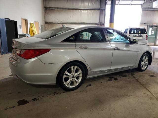 Photo 3 from auction – 2011 HYUNDAI SONATA SE with VIN 5NPEC4AC3BH141597