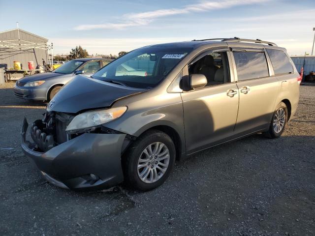 TOYOTA SIENNA XLE 2012 with VIN 5TDYK3DC3CS197895 - Photo from auction