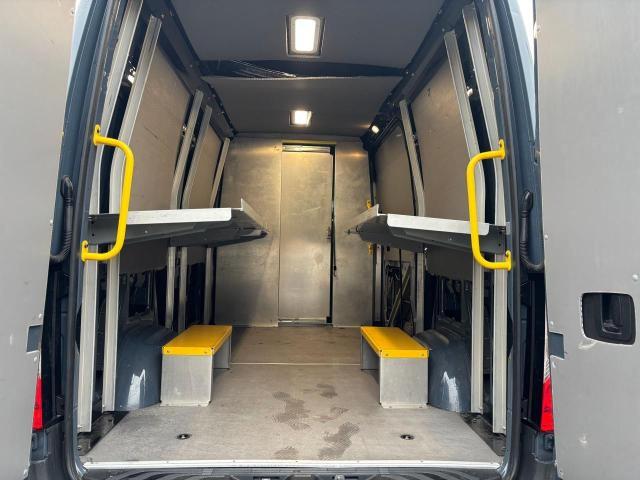 Photo 6 from auction – 2018 MERCEDES-BENZ SPRINTER 2 with VIN WD3PE7CD0JP645094