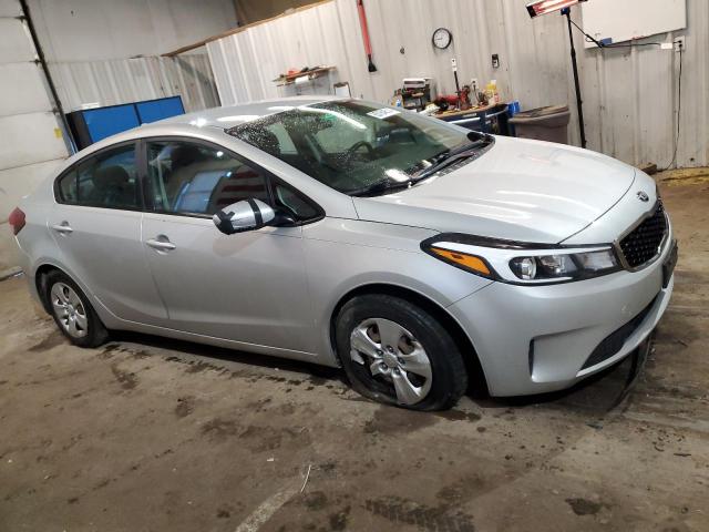 Photo 4 from auction – 2017 KIA FORTE LX with VIN 3KPFK4A79HE026378