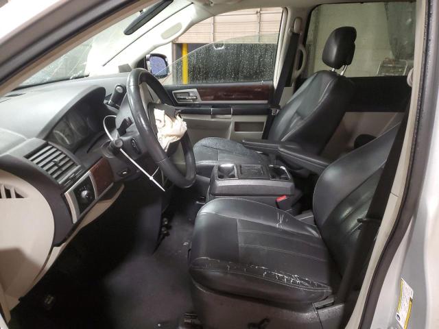 Photo 7 from auction – 2010 CHRYSLER TOWN & COU with VIN 2A4RR8D12AR320484