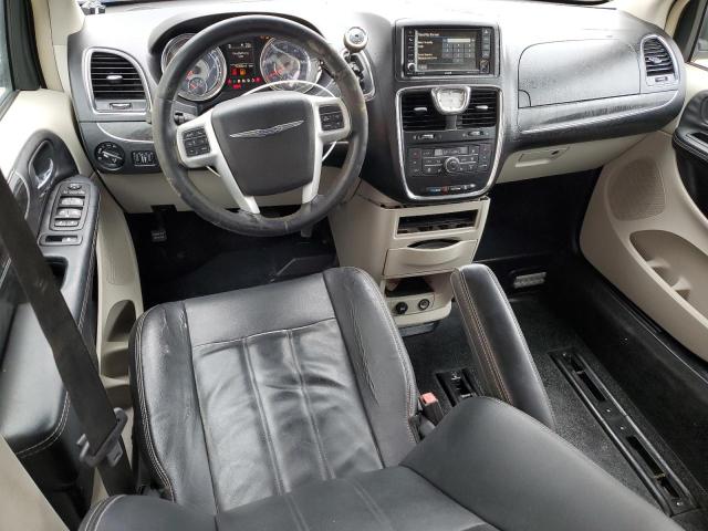 Photo 8 from auction – 2015 CHRYSLER TOWN & COU with VIN 2C4RC1BG8FR594527