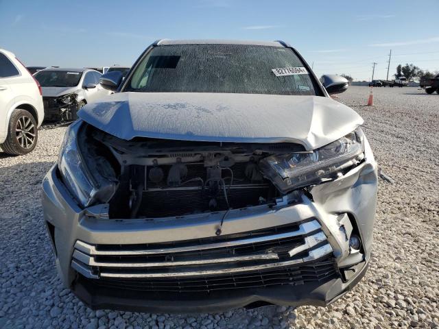 Photo 5 from auction – 2018 TOYOTA HIGHLANDER with VIN 5TDDGRFHXJS051809