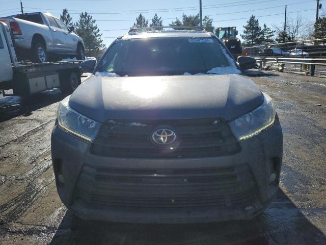 Photo 5 from auction – 2017 TOYOTA HIGHLANDER with VIN 5TDJZRFH4HS414452