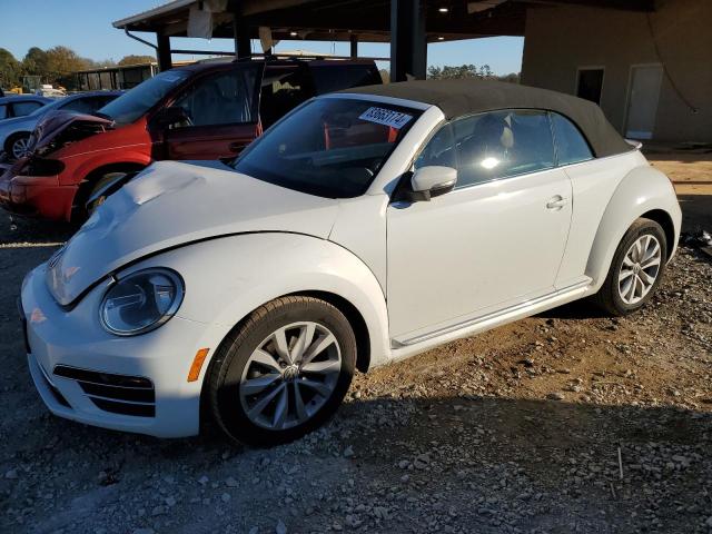 VOLKSWAGEN BEETLE S/S 2017 with VIN 3VW517AT1HM814815 - Photo from auction