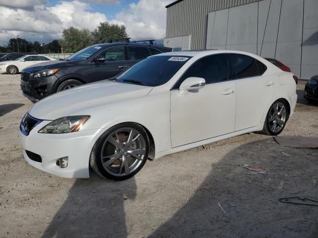 LEXUS IS 250 2009 مع رقم تعريف المركبة JTHBK262X95096516 - صورة من المزاد