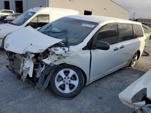 TOYOTA SIENNA 2015 with VIN 5TDZK3DC8FS556439 - Photo from auction
