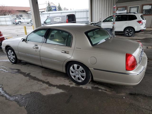 Photo 2 from auction – 2004 LINCOLN TOWN CAR E with VIN 1LNHM81WX4Y688522