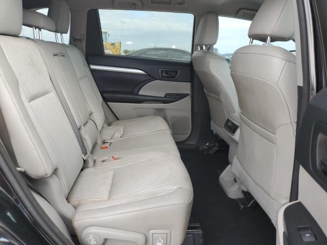 Photo 11 from auction – 2016 TOYOTA HIGHLANDER with VIN 5TDZKRFH7GS131100