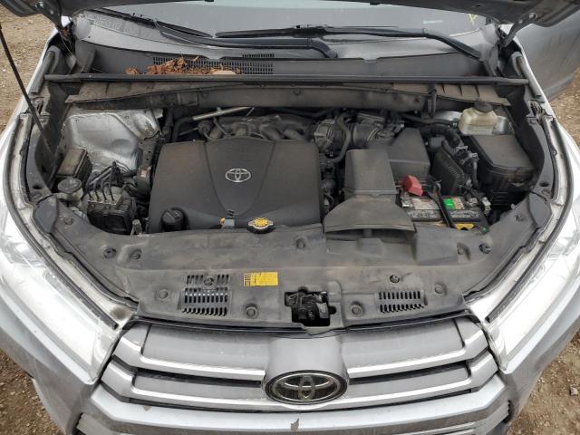 Photo 11 from auction – 2017 TOYOTA HIGHLANDER with VIN 5TDJZRFH3HS510153