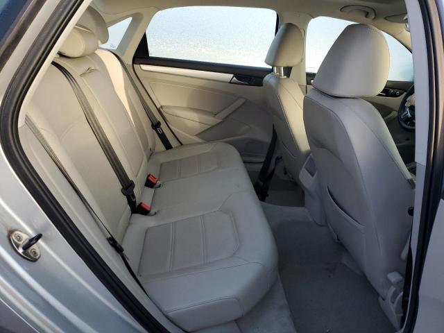 Photo 10 from auction – 2012 VOLKSWAGEN PASSAT SE with VIN 1VWBN7A38CC067151