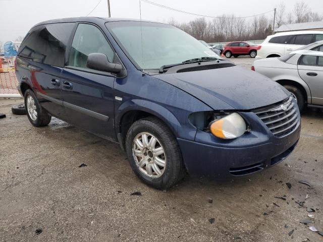 Photo 4 from auction – 2005 CHRYSLER TOWN & COU with VIN 1C4GP45R75B301935
