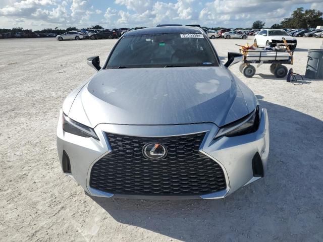 Photo 5 from auction – 2022 LEXUS IS 300 with VIN JTHAA1D25N5120551