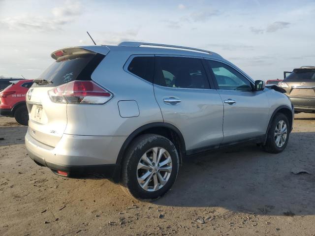 Photo 3 from auction – 2015 NISSAN ROGUE S with VIN 5N1AT2MV2FC925637
