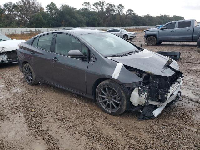 Photo 4 from auction – 2018 TOYOTA PRIUS with VIN JTDKARFU6J3056691