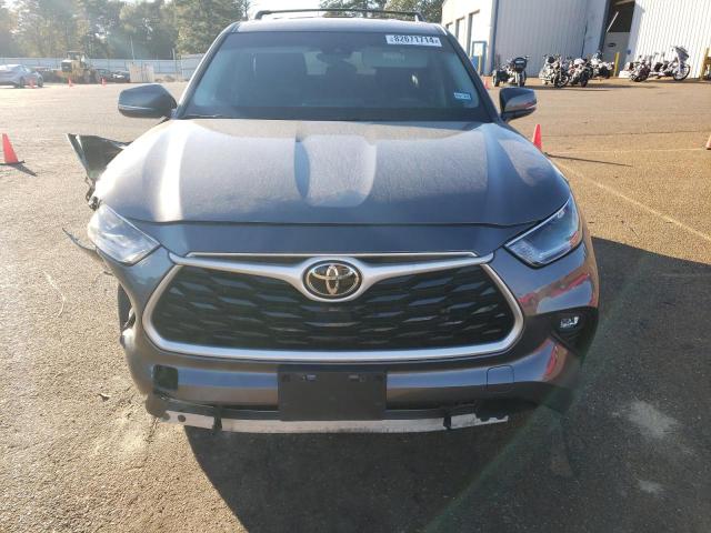 Photo 12 from auction – 2021 TOYOTA HIGHLANDER with VIN 5TDZZRAH2MS530978